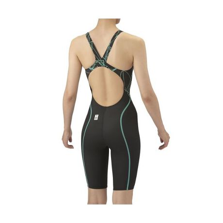 [^ԁF0027AS5FRC20L02]enɏoꂷXC}[ɂ߂́uAQUA ADVANCEDvV[YBɏoꂷ邽߂ɕKvWORLD AQUATICS(EjA)Ff̋jB|E^ĝɊtɔzufށuAQUA XTREMEv̗p鎖ŉjՂǋjbgfނ̋jfBɊĂĎ̓^C_IɃIXXB25FWV[ỸfUCe[}1łuBirth of WaterṽOtBbN_ɔzuB[J[iԁFAS5FRC20L BKBL