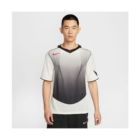 [^ԁF85992618]2000N㏉̃GlM[`邱̃g[^ 90 jtH[́A̗LNu\`[pĂLbgfiƂ郌gȃfUCB@̍bVfނgpȐIȃplɃpCsOgݍ킹AϋqȂłXg[głɂ҂̃X^Co܂B[J[iԁFHV1179-133