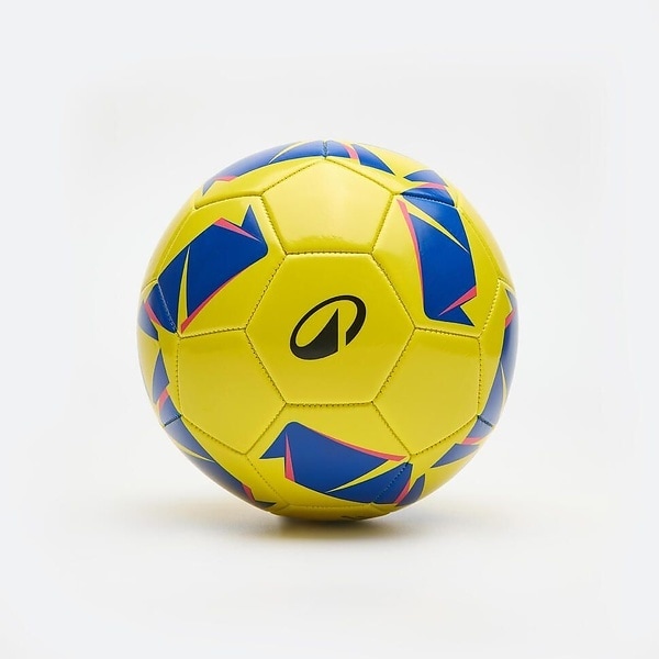 ｻｯｶｰ KIPSTAサッカーボールFirst Kick 4号 YEL | キプスタ(KIPSTA