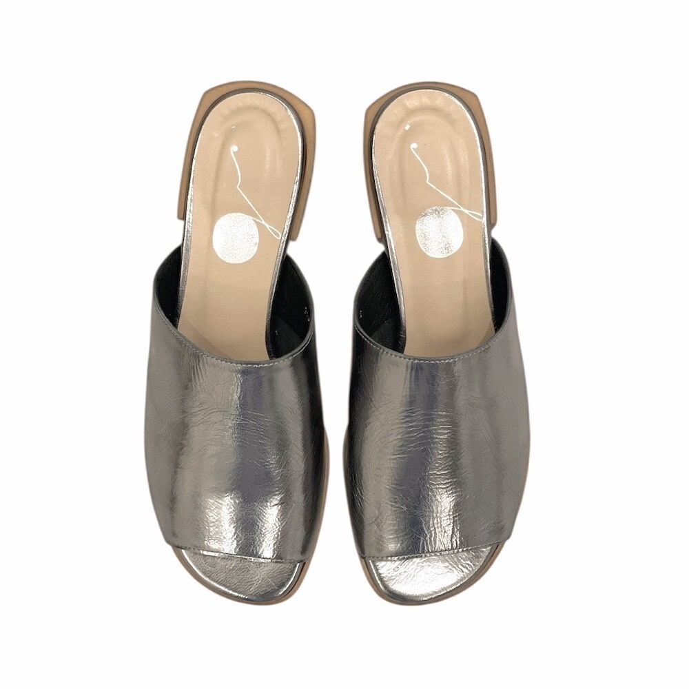 [}C]{v炩~[T_^Vo[(22cm-26cm)/W[A[igr.j Vo[