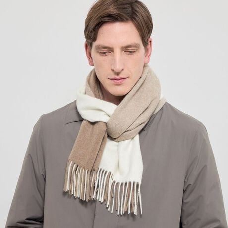 [^ԁFG1710005__]nF4ʍ\ŐF؂ւpl}t[łBŋ݌̈ۂωĂy݂܂Bfނɂ̓xr[JV~gpBxr[JV~Ƃ́A1NɖȂqRr̎悳Yт̂ƂwAʏ̃JV~肳ɍׂ@یaL܂B̎ł̂́A~̌qRrĂYтRƔtĂɂĂ̂ZԂ݂̂ŁAxɍ̎łʂ͂킸Ƃ󏭐̍fނɂȂ܂B̕ۉ̍ƌyւxr[JV~ґɎg}t[́A܂ŕݍ܂悤ȏ_炩ő̓łB