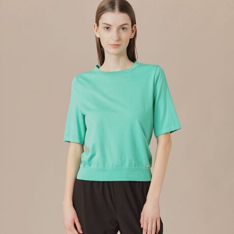 [^ԁFG5N02500__]yEHbVuzypV[Y:tEāzfސChỸXW[^ȂƃJuCZgrZgō͔|ꂽCȂƂ̌zɂ钴ȂgpĂ܂B@ׂŏ_炩щH̏Ȃ@ۂɂAiȌ򊴂ƂƂ芊炩ȔG肪łBfUC|Cg^҂݂ŃoXg_[cꒅpꂢɑ̂ɃtBbg悤̓IɎdグN[lbNvI[o[łB悭tBbgVGbgƁA̘rB䂪|CgłBfނ̃J[fBK(iԁFG5N01500)ƃATuŒp܂B̏i̓TvŎBesĂ܂Bۂ̏iƃC[WAdlقȂꍇ܂̂ŗ\߂B