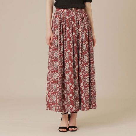 [^ԁFG5S05633__]yEHbVuzypV[Y:tEHE~zBIBURY FLOWER/oCu[t[CMXAoCu[̉ԁX炫ւCObVK[fC[WAK̂VgbNő_ȕkɕ`ʂuhIWĩt[vgłBMACKINTOSH LONDONł͏iől̂₳`[tuBIBURY FLOWER/oCu[t[vƏ̂V[Yɍ킹_ȃAWő؂ɎgpĂ܂BBIBURY FLOWER001EEEN₩ȐF̉Ԃ炩}[S[h`[tłB_ȍ\}kȕ`ʂ1g[̔zFɂ\iŉ؂₩ȃp^[łBfސLȕ\ƃi`ȕ̃E[|GXefނɁAH炵FŃuhIWiBIBURY/oCu[t[vg{Ă܂BfUC|CgقǗǂ{[ƔtAC͓Iȃ}LṼXJ[głB܂܂ȃVGbg̃gbvXƑǂAH~̃fC[{gƂĕL􂷂ACełBobNEGXg̓SdlŐSn̗ǂACełBntłB