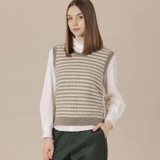 【婦人画報11月号掲載】アルパカスレッドボーダーニットベスト