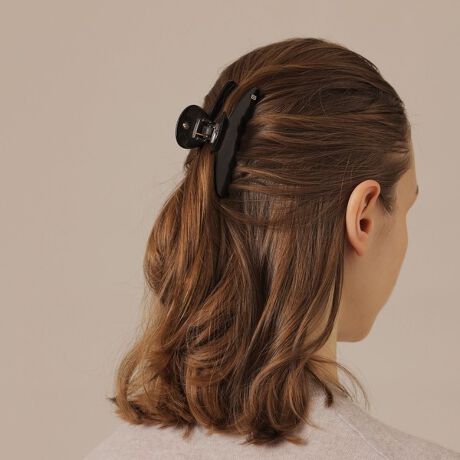 [^ԁFG6V02661__]VbNJ[A܂ōz΂嗝΂̂悤ȃfUCy߂VuȃNbvB蕔ɃXtXL[RENX^t}bLgbVhfUCłBԃX^CŁAV[R[fBl[gɎg₷ACeB