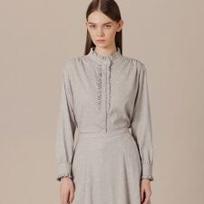 Ｍドットプリントブラウス