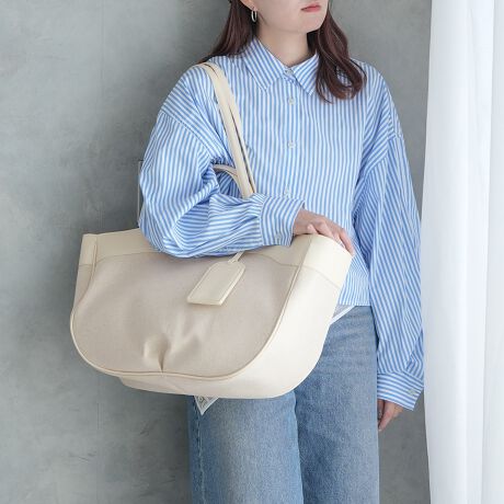 [^:UNG-54150B]l~LoX̃RriȃfUC̃g[gobOA4TCYƓUȃTCYłAɂ͎O\ȃt@Xi[tCi[|[`Ă̂ŁAMdiȂǂ𕪂ĈSĂ܂Ƃł܂B莝p̒ZnhƁA|p̒nh2WAYdlBoɂ͂AP̗sobOƂĂ߁܂AJ[hP[XtĂāÂ܂܃obÕANZgƂĂApXP[XƂĎgp邱Ƃ\łBJWAɂꂢ߂ɂg₷ALV[Ŋ􂵂܂Bi̐F́ABeꏊ̂ȂǂɂFČꍇ܂B܂Aql̂gPCj^[ȂǂɂAFČꍇ܂B炩߂̏ゲB