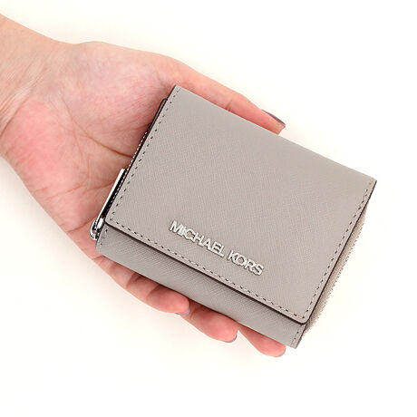 [^:35F3STVZ5L35]}CPER[X́Anƍt@bVAV[Ŋ􂷂sIŃX|[eB[ȃRNVWJ郉CtX^CEuhłBOWA[ȁgJet Set Lifehe[}ɁAmIŐꂽƒSn̗ǂŃN̓o܂Bi͂̍ۂ̔[íAؖ鏑ނƂĂ؂Ƌɑ؂ɕۊǂĉiCȂǂ̍ۂɕKvƂȂ܂j@i摜̐FEdlɂāEg̃j^[X}[gtH̋@EݒȀƖȂǂɂAۂ̏iƐF̍ꍇ܂BEi摜̓TvBeĂ܂Bۂ̏iƁAp[cȂǂ̈ꕔdlɍꍇ܂BEiɂāFْfӏɂAi_ƂɃp^[()قȂ̂܂BEvgpiɂāFْfӏɂAIɎɎ኱̍ꍇ܂B