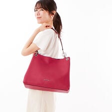 CHRISTINA ぺブル レザー ショルダー ラージ