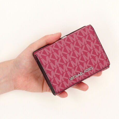 [^:35S4STVE2V2699]}CPER[X́Anƍt@bVAV[Ŋ􂷂sIŃX|[eB[ȃRNVWJ郉CtX^CEuhłBOWA[ȁgJet Set Lifehe[}ɁAmIŐꂽƒSn̗ǂŃN̓o܂Bi͂̍ۂ̔[íAؖ鏑ނƂĂ؂Ƌɑ؂ɕۊǂĉiCȂǂ̍ۂɕKvƂȂ܂j@i摜̐FEdlɂāEg̃j^[X}[gtH̋@EݒȀƖȂǂɂAۂ̏iƐF̍ꍇ܂BEi摜̓TvBeĂ܂Bۂ̏iƁAp[cȂǂ̈ꕔdlɍꍇ܂BEiɂāFْfӏɂAi_ƂɃp^[()قȂ̂܂BEvgpiɂāFْfӏɂAIɎɎ኱̍ꍇ܂B