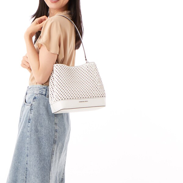 PRATT MD BCKT SHLDR | マイケル・コース(Michael Kors