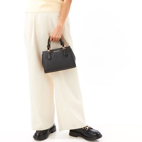 [^:35F5G6AM1L1]}CPER[X́Anƍt@bVAV[Ŋ􂷂sIŃX|[eB[ȃRNVWJ郉CtX^CEuhłBOWA[ȁgJet Set Lifehe[}ɁAmIŐꂽƒSn̗ǂŃN̓o܂Bi͂̍ۂ̔[íAؖ鏑ނƂĂ؂Ƌɑ؂ɕۊǂĉiCȂǂ̍ۂɕKvƂȂ܂j@i摜̐FEdlɂāEg̃j^[X}[gtH̋@EݒȀƖȂǂɂAۂ̏iƐF̍ꍇ܂BEi摜̓TvBeĂ܂Bۂ̏iƁAp[cȂǂ̈ꕔdlɍꍇ܂BEiɂāFْfӏɂAi_ƂɃp^[()قȂ̂܂BEvgpiɂāFْfӏɂAIɎɎ኱̍ꍇ܂B