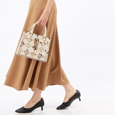 [^:35F5GHMS1U121]}CPER[X́Anƍt@bVAV[Ŋ􂷂sIŃX|[eB[ȃRNVWJ郉CtX^CEuhłBOWA[ȁgJet Set Lifehe[}ɁAmIŐꂽƒSn̗ǂŃN̓o܂Bi͂̍ۂ̔[íAؖ鏑ނƂĂ؂Ƌɑ؂ɕۊǂĉiCȂǂ̍ۂɕKvƂȂ܂j@i摜̐FEdlɂāEg̃j^[X}[gtH̋@EݒȀƖȂǂɂAۂ̏iƐF̍ꍇ܂BEi摜̓TvBeĂ܂Bۂ̏iƁAp[cȂǂ̈ꕔdlɍꍇ܂BEiɂāFْfӏɂAi_ƂɃp^[()قȂ̂܂BEvgpiɂāFْfӏɂAIɎɎ኱̍ꍇ܂B