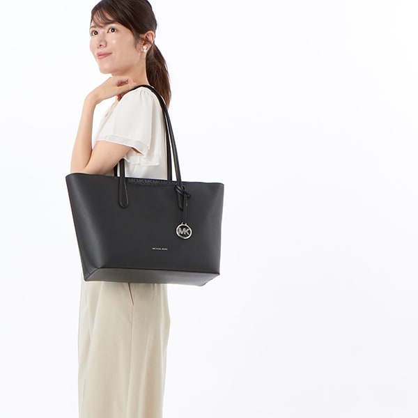 【関税込み】 ☆Michael Kors☆ ロゴ スモール トートバッグ 関税込み】 ☆Michael Kors☆ ロゴ スモール トートバッグ