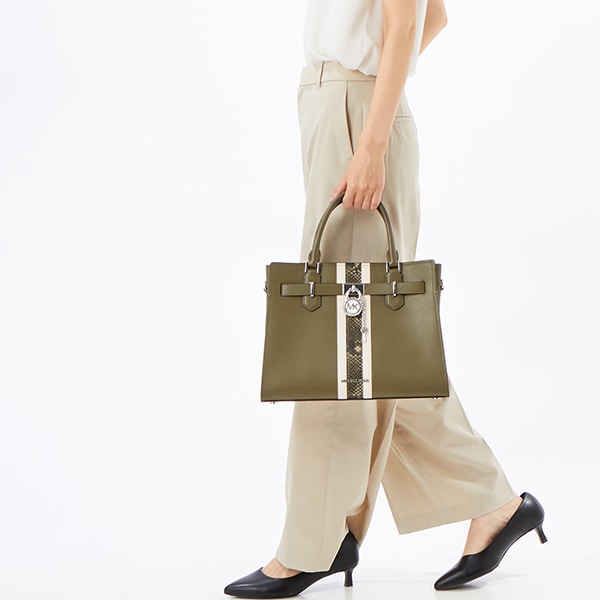 送料間税込★マイケル・コース サッチェル Manhattan MD Satchel Manhattan Medium Leather and Logo Satchel | Michael Kors [US]