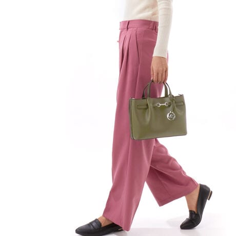 [^:35S5S2ZS5T310]}CPER[X́Anƍt@bVAV[Ŋ􂷂sIŃX|[eB[ȃRNVWJ郉CtX^CEuhłBOWA[ȁgJet Set Lifehe[}ɁAmIŐꂽƒSn̗ǂŃN̓o܂Bi͂̍ۂ̔[íAؖ鏑ނƂĂ؂Ƌɑ؂ɕۊǂĉiCȂǂ̍ۂɕKvƂȂ܂j@i摜̐FEdlɂāEg̃j^[X}[gtH̋@EݒȀƖȂǂɂAۂ̏iƐF̍ꍇ܂BEi摜̓TvBeĂ܂Bۂ̏iƁAp[cȂǂ̈ꕔdlɍꍇ܂BEiɂāFْfӏɂAi_ƂɃp^[()قȂ̂܂BEvgpiɂāFْfӏɂAIɎɎ኱̍ꍇ܂B