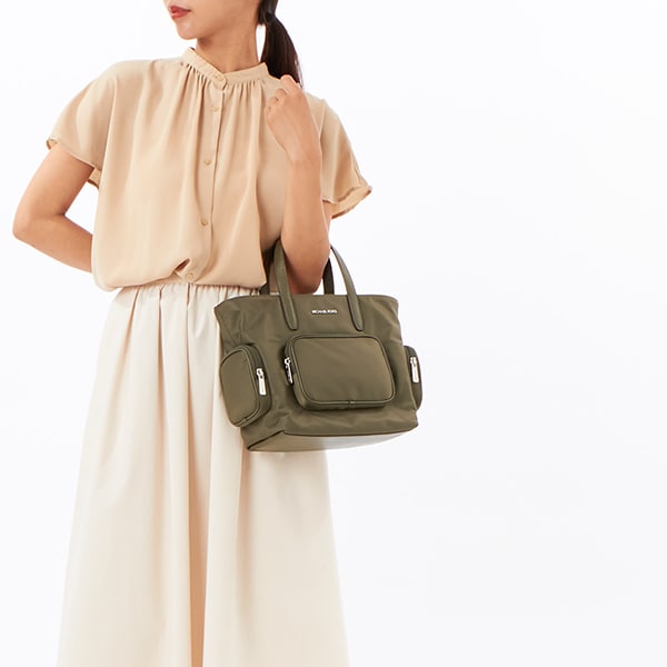 マイケルコース KHAI カーゴ ポケット トートバッグ スモール MICHAEL KORS｜KHAI カーゴ ポケット トート スモール マイケル