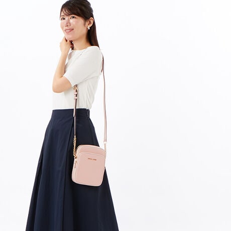 [^:35H3GTVC2L7278]}CPER[X́Anƍt@bVAV[Ŋ􂷂sIŃX|[eB[ȃRNVWJ郉CtX^CEuhłBOWA[ȁgJet Set Lifehe[}ɁAmIŐꂽƒSn̗ǂŃN̓o܂Bi͂̍ۂ̔[íAؖ鏑ނƂĂ؂Ƌɑ؂ɕۊǂĉiCȂǂ̍ۂɕKvƂȂ܂j@i摜̐FEdlɂāEg̃j^[X}[gtH̋@EݒȀƖȂǂɂAۂ̏iƐF̍ꍇ܂BEi摜̓TvBeĂ܂Bۂ̏iƁAp[cȂǂ̈ꕔdlɍꍇ܂BEiɂāFْfӏɂAi_ƂɃp^[()قȂ̂܂BEvgpiɂāFْfӏɂAIɎɎ኱̍ꍇ܂B