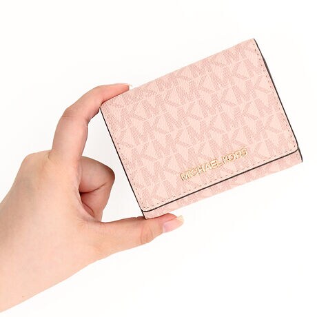 [^:35S3GTVE2V7278]}CPER[X́Anƍt@bVAV[Ŋ􂷂sIŃX|[eB[ȃRNVWJ郉CtX^CEuhłBOWA[ȁgJet Set Lifehe[}ɁAmIŐꂽƒSn̗ǂŃN̓o܂Bi͂̍ۂ̔[íAؖ鏑ނƂĂ؂Ƌɑ؂ɕۊǂĉiCȂǂ̍ۂɕKvƂȂ܂j@i摜̐FEdlɂāEg̃j^[X}[gtH̋@EݒȀƖȂǂɂAۂ̏iƐF̍ꍇ܂BEi摜̓TvBeĂ܂Bۂ̏iƁAp[cȂǂ̈ꕔdlɍꍇ܂BEiɂāFْfӏɂAi_ƂɃp^[()قȂ̂܂BEvgpiɂāFْfӏɂAIɎɎ኱̍ꍇ܂B