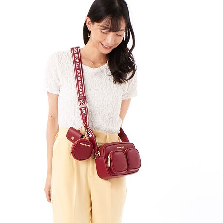 [^:35S5GTTC2L606]}CPER[X́Anƍt@bVAV[Ŋ􂷂sIŃX|[eB[ȃRNVWJ郉CtX^CEuhłBOWA[ȁgJet Set Lifehe[}ɁAmIŐꂽƒSn̗ǂŃN̓o܂Bi͂̍ۂ̔[íAؖ鏑ނƂĂ؂Ƌɑ؂ɕۊǂĉiCȂǂ̍ۂɕKvƂȂ܂j@i摜̐FEdlɂāEg̃j^[X}[gtH̋@EݒȀƖȂǂɂAۂ̏iƐF̍ꍇ܂BEi摜̓TvBeĂ܂Bۂ̏iƁAp[cȂǂ̈ꕔdlɍꍇ܂BEiɂāFْfӏɂAi_ƂɃp^[()قȂ̂܂BEvgpiɂāFْfӏɂAIɎɎ኱̍ꍇ܂B