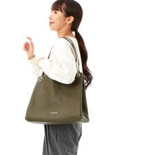 CHRISTINA ぺブル レザー ショルダー ラージ