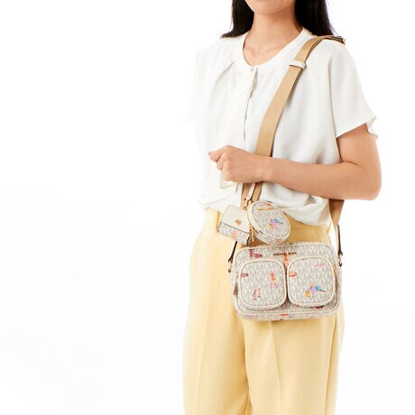 [^:35F5GTTC2O2605]}CPER[X́Anƍt@bVAV[Ŋ􂷂sIŃX|[eB[ȃRNVWJ郉CtX^CEuhłBOWA[ȁgJet Set Lifehe[}ɁAmIŐꂽƒSn̗ǂŃN̓o܂Bi͂̍ۂ̔[íAؖ鏑ނƂĂ؂Ƌɑ؂ɕۊǂĉiCȂǂ̍ۂɕKvƂȂ܂j@i摜̐FEdlɂāEg̃j^[X}[gtH̋@EݒȀƖȂǂɂAۂ̏iƐF̍ꍇ܂BEi摜̓TvBeĂ܂Bۂ̏iƁAp[cȂǂ̈ꕔdlɍꍇ܂BEiɂāFْfӏɂAi_ƂɃp^[()قȂ̂܂BEvgpiɂāFْfӏɂAIɎɎ኱̍ꍇ܂B