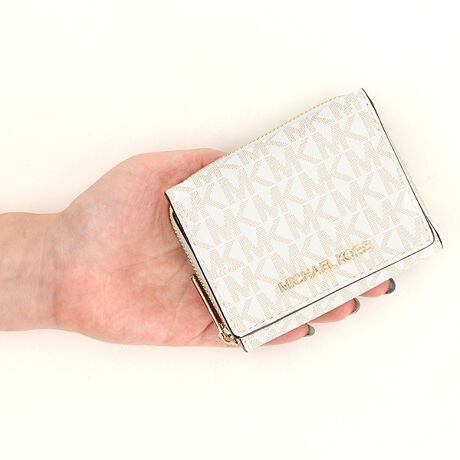 [^:35F5GTVZ5M127]}CPER[X́Anƍt@bVAV[Ŋ􂷂sIŃX|[eB[ȃRNVWJ郉CtX^CEuhłBOWA[ȁgJet Set Lifehe[}ɁAmIŐꂽƒSn̗ǂŃN̓o܂Bi͂̍ۂ̔[íAؖ鏑ނƂĂ؂Ƌɑ؂ɕۊǂĉiCȂǂ̍ۂɕKvƂȂ܂j@i摜̐FEdlɂāEg̃j^[X}[gtH̋@EݒȀƖȂǂɂAۂ̏iƐF̍ꍇ܂BEi摜̓TvBeĂ܂Bۂ̏iƁAp[cȂǂ̈ꕔdlɍꍇ܂BEiɂāFْfӏɂAi_ƂɃp^[()قȂ̂܂BEvgpiɂāFْfӏɂAIɎɎ኱̍ꍇ܂B