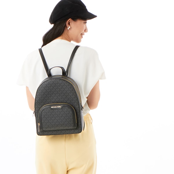 マイケルコース　SHEILA フロントポケット バックパック ミディアム MICHAEL KORS｜SHEILA フロントポケット バックパック