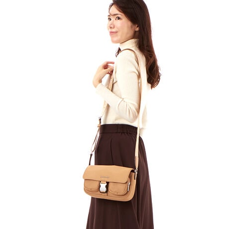 [^:35T5S5FM6C239]}CPER[X́Anƍt@bVAV[Ŋ􂷂sIŃX|[eB[ȃRNVWJ郉CtX^CEuhłBOWA[ȁgJet Set Lifehe[}ɁAmIŐꂽƒSn̗ǂŃN̓o܂Bi͂̍ۂ̔[íAؖ鏑ނƂĂ؂Ƌɑ؂ɕۊǂĉiCȂǂ̍ۂɕKvƂȂ܂j@i摜̐FEdlɂāEg̃j^[X}[gtH̋@EݒȀƖȂǂɂAۂ̏iƐF̍ꍇ܂BEi摜̓TvBeĂ܂Bۂ̏iƁAp[cȂǂ̈ꕔdlɍꍇ܂BEiɂāFْfӏɂAi_ƂɃp^[()قȂ̂܂BEvgpiɂāFْfӏɂAIɎɎ኱̍ꍇ܂B