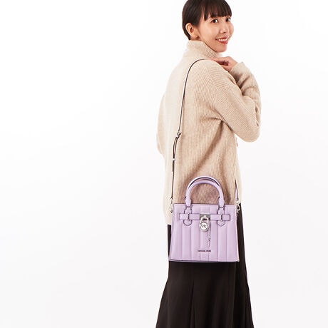 [^:35R6SHMS1V2139]}CPER[X́Anƍt@bVAV[Ŋ􂷂sIŃX|[eB[ȃRNVWJ郉CtX^CEuhłBOWA[ȁgJet Set Lifehe[}ɁAmIŐꂽƒSn̗ǂŃN̓o܂Bi͂̍ۂ̔[íAؖ鏑ނƂĂ؂Ƌɑ؂ɕۊǂĉiCȂǂ̍ۂɕKvƂȂ܂j@i摜̐FEdlɂāEg̃j^[X}[gtH̋@EݒȀƖȂǂɂAۂ̏iƐF̍ꍇ܂BEi摜̓TvBeĂ܂Bۂ̏iƁAp[cȂǂ̈ꕔdlɍꍇ܂BEiɂāFْfӏɂAi_ƂɃp^[()قȂ̂܂BEvgpiɂāFْfӏɂAIɎɎ኱̍ꍇ܂B