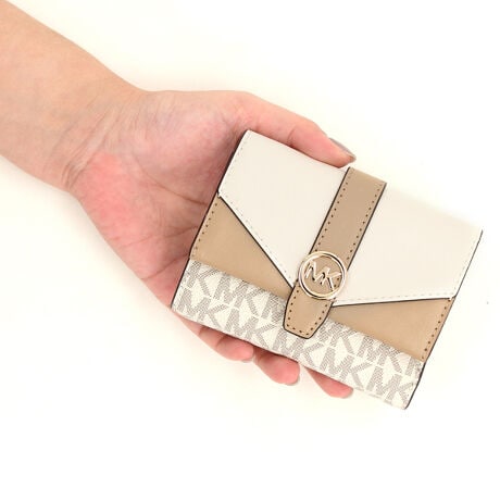 [^:35R6GGRE6B2605]}CPER[X́Anƍt@bVAV[Ŋ􂷂sIŃX|[eB[ȃRNVWJ郉CtX^CEuhłBOWA[ȁgJet Set Lifehe[}ɁAmIŐꂽƒSn̗ǂŃN̓o܂Bi͂̍ۂ̔[íAؖ鏑ނƂĂ؂Ƌɑ؂ɕۊǂĉiCȂǂ̍ۂɕKvƂȂ܂j@i摜̐FEdlɂāEg̃j^[X}[gtH̋@EݒȀƖȂǂɂAۂ̏iƐF̍ꍇ܂BEi摜̓TvBeĂ܂Bۂ̏iƁAp[cȂǂ̈ꕔdlɍꍇ܂BEiɂāFْfӏɂAi_ƂɃp^[()قȂ̂܂BEvgpiɂāFْfӏɂAIɎɎ኱̍ꍇ܂B