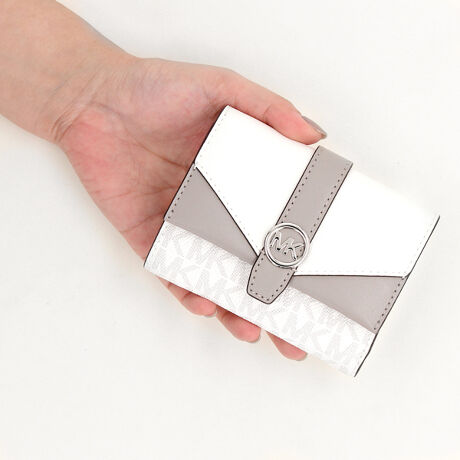 [^:35R6SGRE6B1999]}CPER[X́Anƍt@bVAV[Ŋ􂷂sIŃX|[eB[ȃRNVWJ郉CtX^CEuhłBOWA[ȁgJet Set Lifehe[}ɁAmIŐꂽƒSn̗ǂŃN̓o܂Bi͂̍ۂ̔[íAؖ鏑ނƂĂ؂Ƌɑ؂ɕۊǂĉiCȂǂ̍ۂɕKvƂȂ܂j@i摜̐FEdlɂāEg̃j^[X}[gtH̋@EݒȀƖȂǂɂAۂ̏iƐF̍ꍇ܂BEi摜̓TvBeĂ܂Bۂ̏iƁAp[cȂǂ̈ꕔdlɍꍇ܂BEiɂāFْfӏɂAi_ƂɃp^[()قȂ̂܂BEvgpiɂāFْfӏɂAIɎɎ኱̍ꍇ܂B