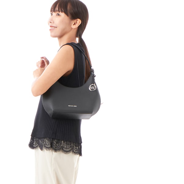 マイケル・コース(MICHAEL KORS) ブラック ショルダーバッグ | 通販