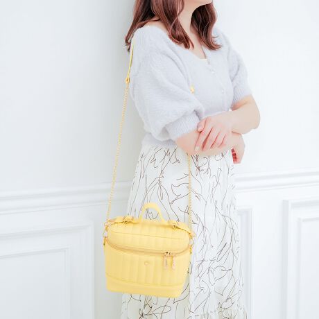 [^:MER-91060B]ӂӂՂՂƂLeBO"MERCURYDUO"ƓȃX^bYIȃojeBobOnɂ͏炵ԕfUCgpBRpNgȃTCYȂ}`̂ŁAX}z~jEHbgAL[P[XȂǂ̐g̉i܂B`F[V_[tĂ̂ŁA|X^Cłg2waydlBǂȃX^Cɂ}b`iƉ炵˔fUCŁAigɂ͂AoIP[WȂǂ̃CxgV[ȂǂɂL􂵂܂Bi̐F́ABeꏊ̂ȂǂɂFČꍇ܂B܂Aql̂gPCj^[ȂǂɂAFČꍇ܂B炩߂̏ゲB