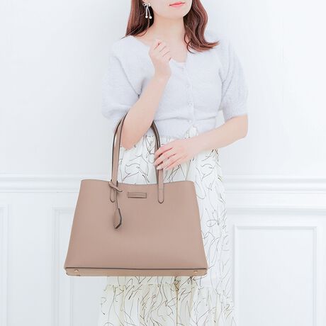 [^:MER-91010B]ǂȃR[fBl[gɂ킹₷VvŏiȃfUC̃g[gobO|Pbg̕tOwɂȂĂAC[̓t@Xi[ɂȂĂ̂ŁAd₷g蔲QBA4TCYƓTCYłBÕVvȃfUCƂ͔΂ɁA|Pbg̗nɂ͏炵ԕfUCgpB̖ڗɂfނgpĂ邽ߕig₷AetȂ̂łƎ܂BL[O`[tĂ̂ŁAȂǂĎgp邱Ƃ͂Â܂܂ĂĂANZgɂȂ܂̂iȃfUC炵oAʋ΂ʊwAw⑲ƎȂǂ̃tH[}ȃV[ȂǂɂL􂵂܂Bi̐F́ABeꏊ̂ȂǂɂFČꍇ܂B܂Aql̂gPCj^[ȂǂɂAFČꍇ܂B炩߂̏ゲB