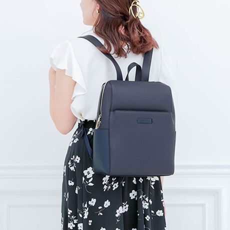 [^:MER-91020B]ǂȃR[fBl[gɂ킹₷VvŏiȃfUC̃bNÕVvȃfUCƂ͔΂ɁAnɂ͏炵ԕfUCgpBȎOʂɂ̓t@Xi[|PbgATChɂ̓I[v|PbgAɂ̓I[v|Pbg2tĂāAd₷[͂QB500ml̃ybg{gۂTCYłByʂ̖ڗɂfނgpĂ邽߁Aigɂ҂ȃobOłB̂iȃfUC炵oAʋ΂ʊwAw⑲ƎȂǂ̃tH[}ȃV[ȂǂɂL􂵂܂Bi̐F́ABeꏊ̂ȂǂɂFČꍇ܂B܂Aql̂gPCj^[ȂǂɂAFČꍇ܂B炩߂̏ゲB