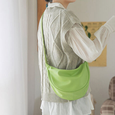 [^:84ZHIB-004]ۂ݂̂n[t[^킢V_[obO傫Ȃ悢TCY͓IV_[̒߂ł̂ŁA|Ǝ΂ߊ|Cɍ킹ĕςA̎X̃V[ɂĎgł2WAYdl_炩nł΂ȂISSȂ̂Ŏg₷A|PbĝŏyfށFv+|GXeJ[FubN/AC{[/J/uE/[tO[TCYF:17cm ꉡ:22cm }`:10cm V_[:53-100cmi߉AOsjdF185gnF|PbgF萶YFׂĕuTCYłi̐@ႢǍ덷܂̂ŁAjBCOAî߁Ai̍וdl͑قȂꍇ܂B\߂̏A肢v܂B