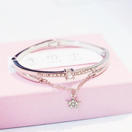 [^:89ACAI-001]CXg[ґȋP`[t̃oO茳炳肰ȂLƌoOÑIVɑl炵iŃGKgȉoĂ܂av[gȂǁAMtgɂIXXȃANZT[ɂȂ܂J[FsNS[h/Vo[F19.5cmYFɊւĂ̒ӓ_F̏i͌Ŕ̔Ă邽߁Aϔ͕tĂ܂񂪁AiɏtȂ悤ȈՕŔƂĂ܂BCOAî߁Ai̍וdl͑قȂꍇ܂B\߂̏A肢v܂B