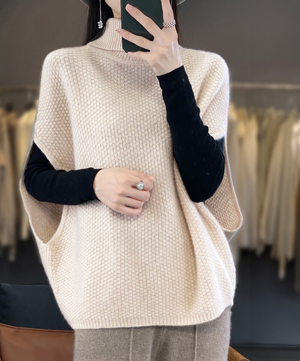 【ジルスチュアート】　軽くて暖かいシープ（羊の毛）のベスト ジルスチュアート】 シープ（羊の毛）のベスト sheeplike fur
