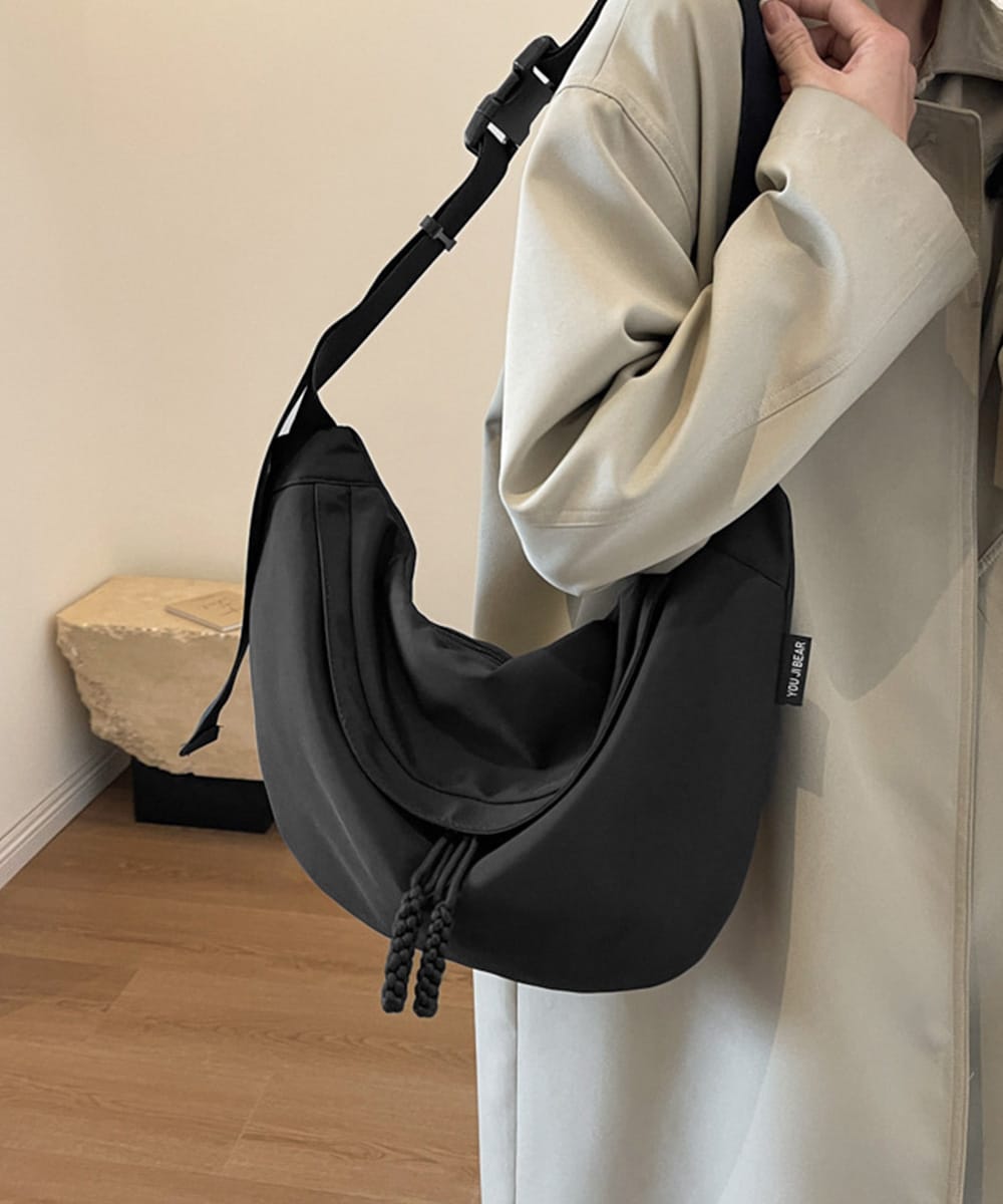 30 Montaigne ホーボー ミニショルダーバッグ Blue 30 Montaigne Hobo Avenue Mini Bag Leather Mini Bag for