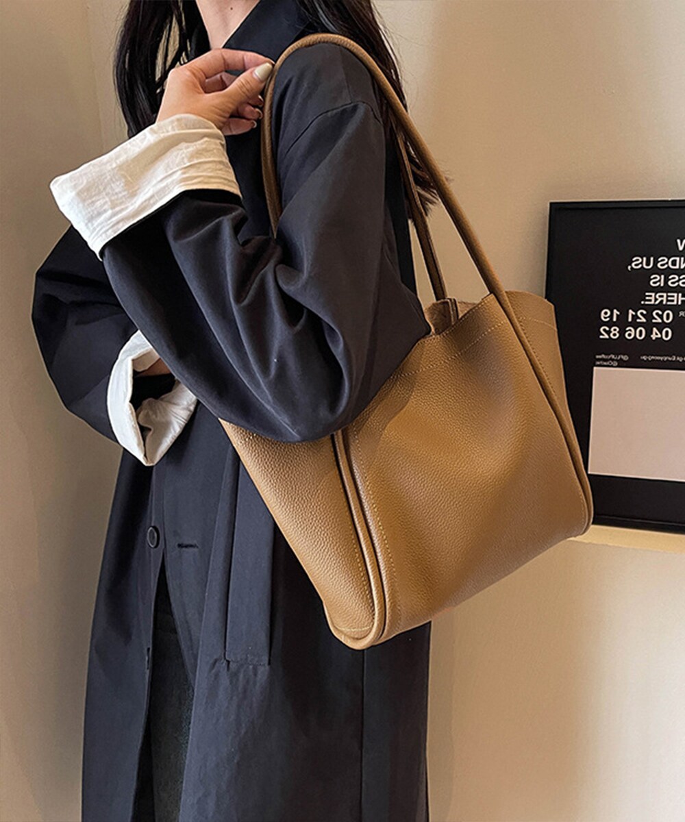 【BCBG】ミニマル バケットラージトートバッグ★ポーチ付き トートバッグ ネコプリント フロントポケット ミニポーチ付き