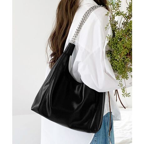 [^:86SAIBAI-001]̂㎿ȑfފŁAJWAtH[}܂ŕL􂷂`F[g[gobOVo[̃`F[XgbvANZgƂȂAR[fBl[gɃN[ȈۂvX}`t̎[͂̂݌vŁAigɍœKȃTCYVvŐꂽfUĆAN킸p܂R[fBl[gEItBXJWAX^C̃|CgANZgƂāEp[eB[V[ł̃Nb`obOɁEfjȂǃJWAR[f̊iグACeƂăJ[FubN/AC{[TCYF:21cm ㉡:27cm ꉡ:31.5cm }`:9.5cm 荂:27cm 蒷:41cmiߕsAOsj[ɂāEA4Ήi22~31cm)F~EipadminiΉi19.6~13.5~0.7cm)FZEzi10~20cmjFZE܂z:ZEL[P[X:ZEybg{gi500mljFZEybg{gci500mljF~dF324gnF|PbgFȂYFׂĕuTCYłi̐@ႢǍ덷܂̂ŁAjBCOAî߁Ai̍וdl͑قȂꍇ܂B\߂̏A肢v܂B