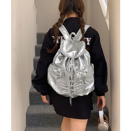 [^:TZM-321]R[f̃XpCXɍœKȁA₩ȃ^bNJ[ANZgɂȂbNTbNВ̊Jŉו̏oꂪ₷AC[ɉĊO|PbgA[͔Q߂̃V_[Xgbvւ̕SyAԔwĂɂh[XgOfUCVvɗVѐSvXA܂܂ȃt@bVWɃ}b`A邾ōۂgĥR[fJ[FubN/Vo[TCYF:39cm ㉡:37cm ꉡ:40cm }`:5.5cm 荂:6.5cm 蒷:15cmiߕsAOsj V_[:51-86cmi߉\AOsj[ɂāEA4Ήi22~31cm)FZEipadminiΉi19.6~13.5~0.7cm)FZEzi10~20cmjFZE܂z:ZEL[P[X:ZEybg{gi500mljFZEybg{gci500mljFZdF310gnF|PbgF萶YFׂĕuTCYłi̐@ႢǍ덷܂̂ŁAjBCOAî߁Ai̍וdl͑قȂꍇ܂B\߂̏A肢v܂B@