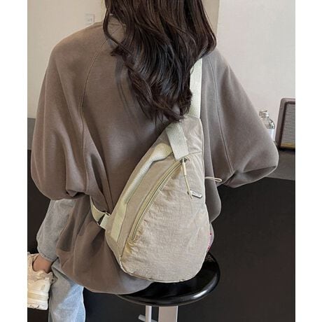 [^:TZM-326]X^CbVȎOp`fUC̃{fBobOByʂŏvȑfނ̗pAԂ̒płKBtg̃Wbp[|PbǵAX}[gtH⌮Ȃǂ̎[ɕ֗ŁAɎodlBjZbNXŎgVvȃfUĆAJWAX|[eB[܂ŕLR[fBl[gɃ}b`BJ[FubN/AC{[TCYF:33cm ㉡:5cm ꉡ:17cm }`:9cm 蒷:18cmiߕsAOsj V_[:63-119cmi߉AOsj[ɂāEA4Ήi22~31cm)F~EipadminiΉi19.6~13.5~0.7cm)F~Ezi10~20cmjFZE܂z:ZEL[P[X:ZEybg{gi500mljF~Eybg{gci500mljFZdF162gnF|PbgF萶YFׂĕuTCYłi̐@ႢǍ덷܂̂ŁAjBCOAî߁Ai̍וdl͑قȂꍇ܂B\߂̏A肢v܂B