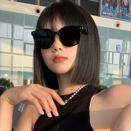 [^:98XUANDA-001]^ѕ֗ȃtH[fBOrbOt[TOX3ӏ̐܂ݕŖЖڕɐ܂肽߁AP[Xɂ͎񂰂JoɂłxgtĂ̂ŕsӂ̔jĂt@bVR[f̃ANZgƂĂ͎ĂACeJ[FubN/NA*u[/J[L/uETCYF:0.5cm Y̑傫:5.5cm :13.5cm ubW:1.7cm ev:14-14.5cm(߉\)P[XTCY:a:10cm :5cmYFɊւĂ̒ӓ_F̏i͌ Ŕ̔Ă邽߁Aϔ͕tĂ܂񂪁AiɏtȂ悤ȈՕŔƂĂ܂BCOAî߁Ai̍וdl͑قȂꍇ܂B\߂̏A肢v܂B