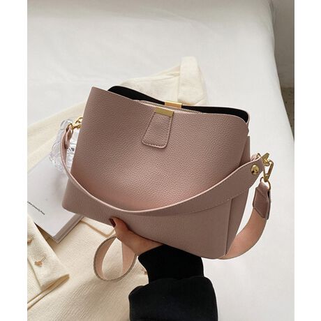 [^:84HBJP-007]iŃVvȃfUC3WAYV_[obOƂtFCNU[fނŁÂ̓V_[Xgbv͒߁EO\ŁA΂ߊ|E|E莝3WAYdlJWA炫ꂢ߃R[f܂ŁALX^CɃ}b`J[FubN/AC{[/x[W/sNTCYF:18cm ㉡:25cm ꉡ:24cm }`:10cm 荂:14cm 蒷:45cmiߕsAOj V_[:76-110cmi߉AOj[ɂāEA4Ήi22~31cm)F~EiPadminiΉi19.6~13.5~0.7cm)F~Ezi10~20cmjFZE܂z:ZEL[P[X:ZEybg{gi500mljFZEybg{gci500mljF~dF431gnFȂ|PbgFȂd؂|PbgF萶YFׂĕuTCYłi̐@ႢǍ덷܂̂ŁAjBCOAî߁Ai̍וdl͑قȂꍇ܂B\߂̏A肢v܂B