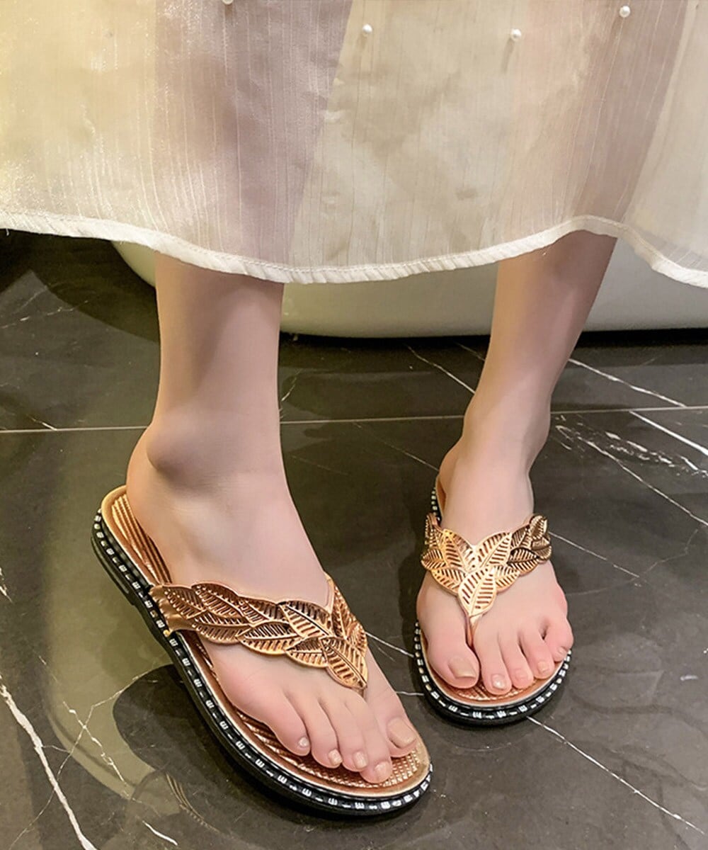 ★未使用★VICINI ブラック トングサンダル　37 VICINI（ヴィッチーニ）の「VICINI アンクルストラップサンダル