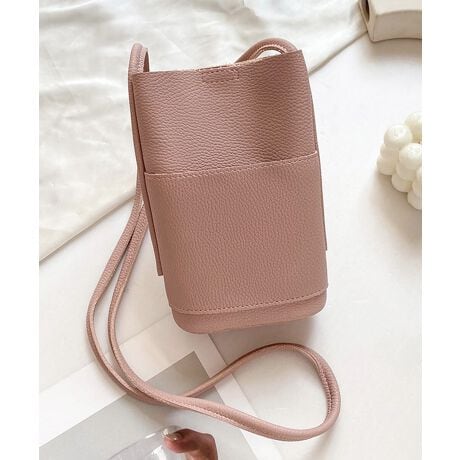 [^:90JIANYA-001]VvȃfUC͂̃~jV_[obOByʂȂAKvȏRpNgɎ[\B㎿ȍfނgpA5FWJłǂȃX^Cɂ킹₷BJWA炫ꂢ߂܂ŕLR[fBl[gɎ₷AfC[[XɍœKBJ[FubN/AC{[/L/XO[/sNTCYF:18.5cm ㉡:14cm ꉡ:10cm }`:5cm V_[:112cmiߕsAOsj[ɂāEA4Ήi22~31cm)F~EiPadminiΉi19.6~13.5~0.7cm)F~Ezi10~20cmjF~E܂z:ZEL[P[X:ZEybg{gi500mljF~Eybg{gci500mljF~dF130gnFȂ|PbgF萶YFׂĕuTCYłi̐@ႢǍ덷܂̂ŁAjBCOAî߁Ai̍וdl͑قȂꍇ܂B\߂̏A肢v܂B