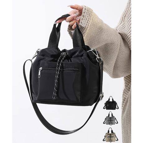 [^:88CXH-065]gȂAy₩Ŏg₷V_[obO򊴂̂fނƋВ̃fUCAR[fɃghvX߉\ȃV_[XgbvtŁA|΂ߊ|R݃J[FubN/_[NO[/x[WTCYF:19cm ㉡:30cm ꉡ:23cm }`:12cm 荂:11cm 蒷:18cmiߕsAOsj V_[:68-124cmi߉AOj[ɂāEA4Ήi22~31cm)F~EiPadminiΉi19.6~13.5~0.7cm)F~Ezi10~20cmjFZE܂z:ZEL[P[X:ZEybg{gi500mljFZEybg{gci500mljFZdF280gnF|PbgF萶YFׂĕuTCYłi̐@ႢǍ덷܂̂ŁAjBCOAî߁Ai̍וdl͑قȂꍇ܂B\߂̏A肢v܂B