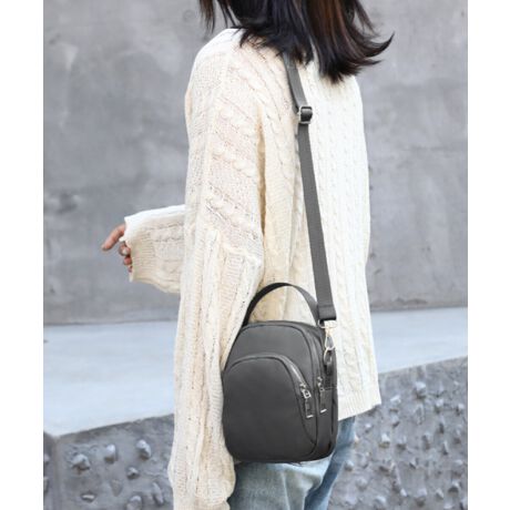 [^:88CXH-030]vȃiCngpAJWAȃ~jV_[obOCzz[ɃR[hʂ΁AobOJɉyy߂ĕ֗[|Pbg3tĂ̂ŁAqɂȂ炸XbLłJ[FubN/_[NO[/lCr[/p[v/CbhTCYF:18cm ㉡:12cm ꉡ:14cm }`:5cm 荂:5cm 蒷:22cmiߕsAOsj V_[:77-140cmi߉AOj[ɂāEA4Ήi22~31cm)F~EiPadminiΉi19.6~13.5~0.7cm)F~Ezi10~20cmjF~E܂z:ZEL[P[X:ZEybg{gi500mljF~Eybg{gci500mljF~dF110gnF|PbgFȂYFׂĕuTCYłi̐@ႢǍ덷܂̂ŁAjBCOAî߁Ai̍וdl͑قȂꍇ܂B\߂̏A肢v܂B